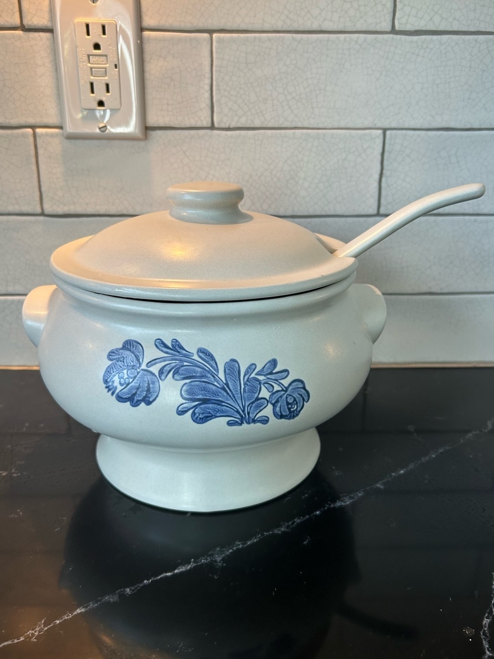 Pfaltzgraff Blue Floral Ceramic Soup Tureen with Lid &Ladle